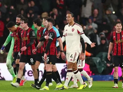 Van Dijk lên tiếng: Liverpool không hề rạn nứt nội bộ dù thua sốc Bournemouth