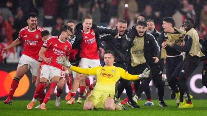 Pep Guardiola và Jose Mourinho 2 Pep Guardiola và Jose Mourinho 2