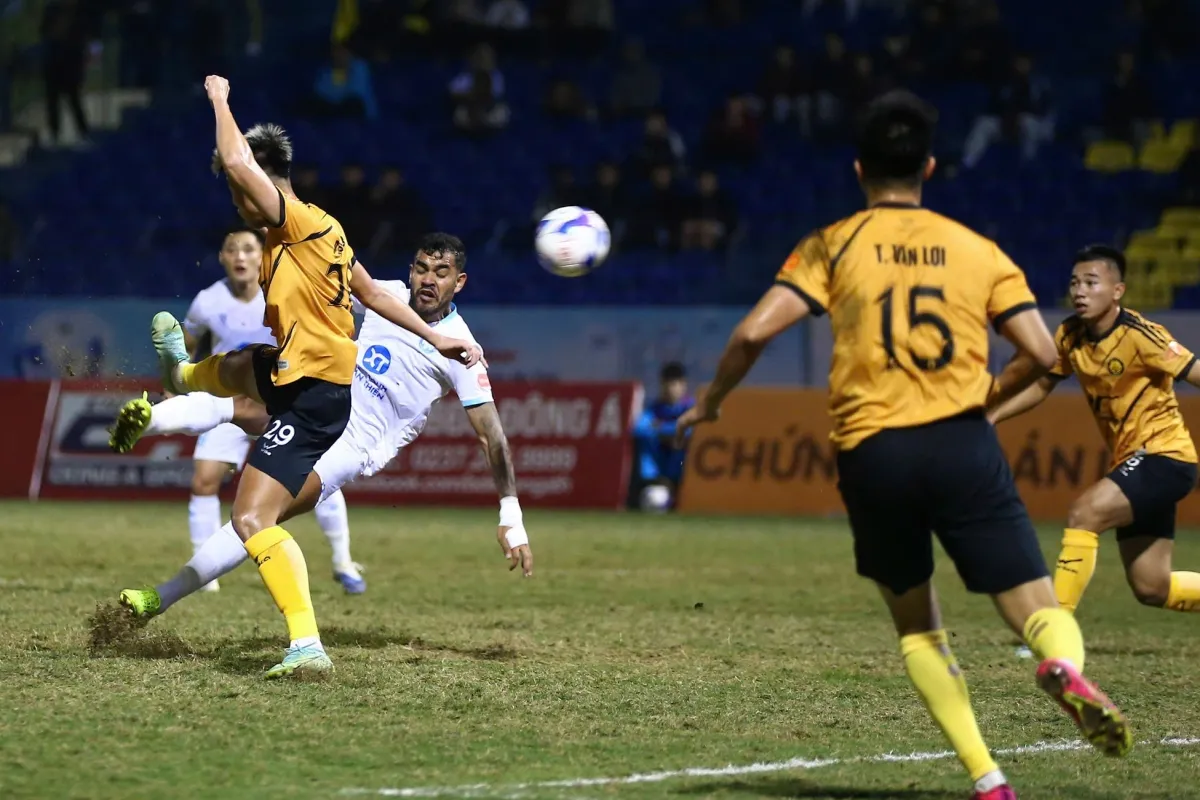 Thanh Hoa vs Nam dinh 1/2