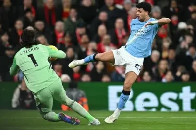 Gây sốc: Cựu sao Liverpool nổi giận chỉ trích đồng đội cũ sau thất bại cay đắng trước Man City 1