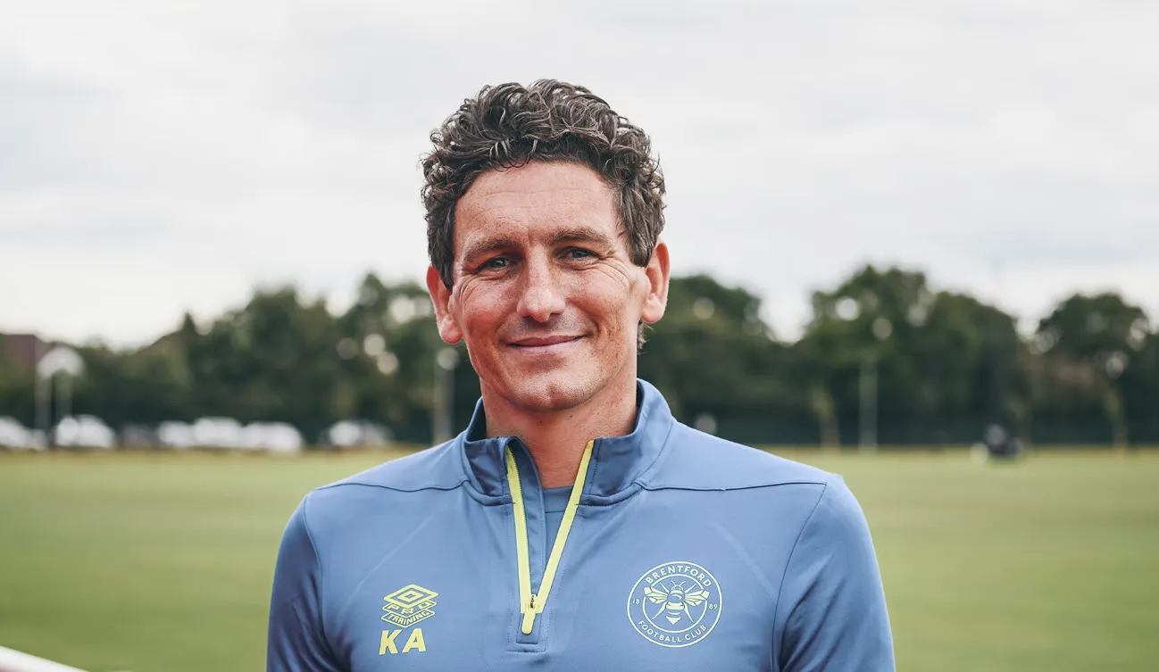 Chuyên gia bóng chết Keith Andrews viết tiếp giấc mơ cùng Brentford 2 Chuyên gia bóng chết Keith Andrews viết tiếp giấc mơ cùng Brentford 2