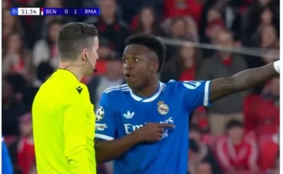 Vinicius Junior 'bùng nổ' trước Benfica: Tố cáo phân biệt chủng tộc, nhận thẻ vàng vì ăn mừng 1