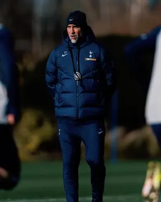 Sốc: Tottenham chỉ có 13 cầu thủ tập luyện trước trận derby Bắc London với Arsenal 1